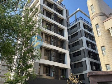 *經國綠園道 傳家金透天*｜新竹市東區民主路