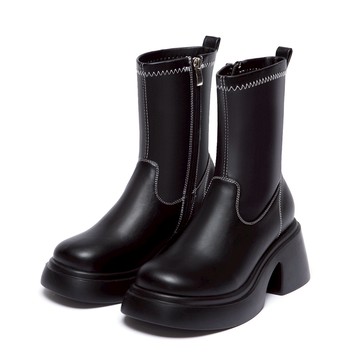 D+AF 冬日美學．輕量加厚底撞色車線瘦瘦靴