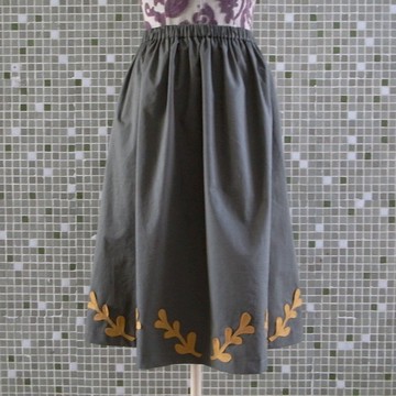 秋天貼布鬆緊帶長裙