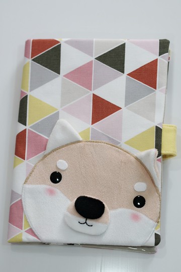 Bucute小柴 三角半立體布書套/媽媽手冊/書套/寶寶手冊書套/書衣