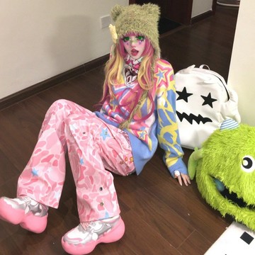 【臺灣有貨】y2k亞比韆禧辣妹多巴胺粉色迷彩刺繡牛仔褲女設計感街頭嘻哈褲子