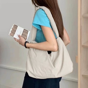 日本 GRL - 棉花糖感柔軟輕便肩背包-白 (F)