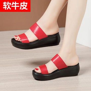 真皮軟底坡跟涼拖鞋女2026夏新款厚底魚嘴百搭紅色大碼40-43拖鞋