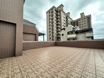 大竹邊間大地坪電梯豪墅｜桃園市蘆竹區大興一街