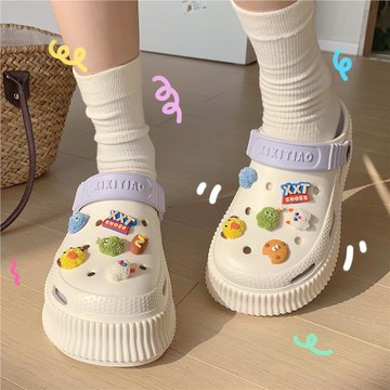 女夏軟萌可愛小怪獸EVA厚底洞洞鞋外穿防滑多巴胺彩色包頭沙灘鞋