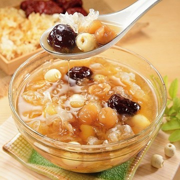 【泰凱食堂x艾其肯】冰糖桂圓紅棗銀耳蓮子湯(冰糖四寶)