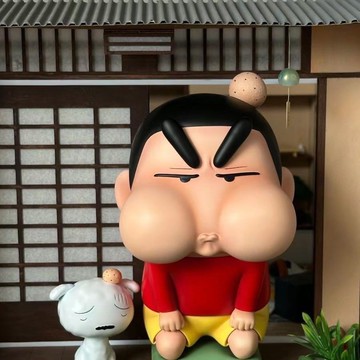 🔥臺灣出貨🔥挨揍小新氣鼓鼓蠟筆小新生氣小白挨揍搞怪車載擺件玩手手辦禮物 L5BZ