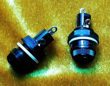 EDK 日本 保險絲合 20mm保險管用