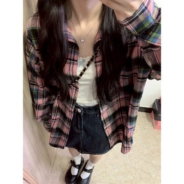 美式復古格子襯衫 襯衫女 防曬襯衫 翻領襯衫 設計感上衣 寬鬆襯衫 長袖襯衫 格子襯衫 休閒襯衫 粉色格子襯衫 夏季穿搭
