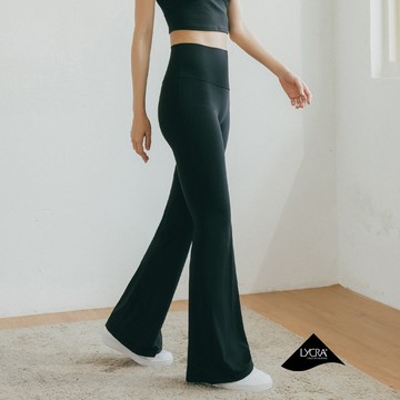 Free Size無縫款顯瘦喇叭褲-Black