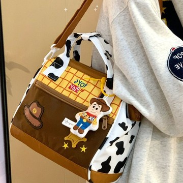 の包包裡✨可愛卡通刺繡手提包女 斜跨包大容量可手提 複古撞色通懃包