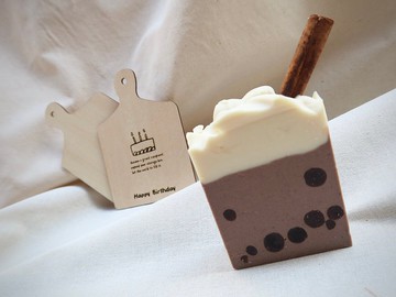 【客製化禮物】客製名字.珍珠奶茶皂.語錄棧板