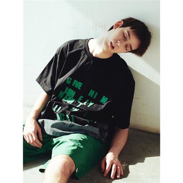 EAFINETAL.22SS 不規則排列立體刺繡下擺印花寬松短袖T恤男女同款