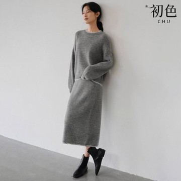 初色 簡約圓領撞色邊針織長袖上衣女上衣+素色中長裙半身裙套裝-共4色-17017(M-L可選)