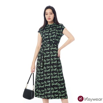 【KeyWear 奇威名品】英倫風印花短袖洋裝 黑色