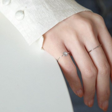 淺藍拓帕小圓片純銀戒 | 天然石 | 輕珠寶。友情。禮物