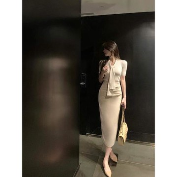 杏色中長款高腰夏季氣質半身裙