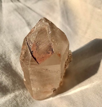 板鈦晶簇 水晶簇 城堡 金髮晶 天然水晶 擺設 水晶原礦 原石