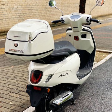 台灣公司貨 免運 新大洲本田龍嘉維多利亞300/150踏板后備箱摩托車后備箱復古尾箱 快速發貨