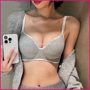 內衣女螺紋小胸顯大聚攏無痕無鋼圈軟支撐防下垂內衣上薄下厚聚攏 EFGI
