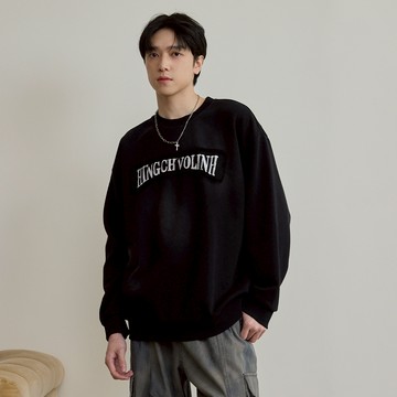 LAKING-個性破損貼布字排版大學T