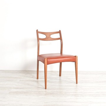 北歐復古 橡木實木 淡棕色皮餐椅