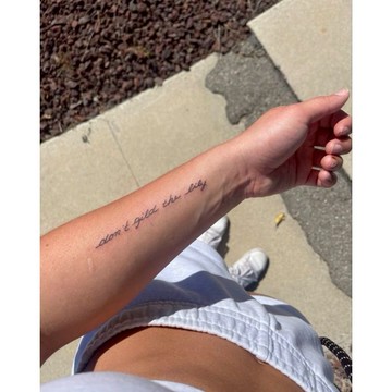 「不必強迫自己」Don't gild the lily 紋身貼紙 微刺青 小紅書 輕紋身 可愛 紋身貼 超美 性感 文字