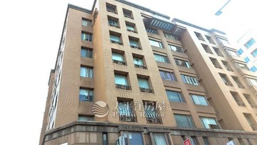 五期齊家臻品五房雙平車｜台中市南屯區大墩二街
