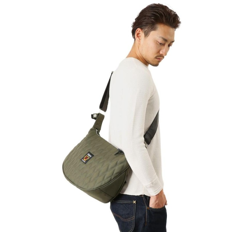 Schott ショット NYLON PADDED BANANA BAG ショルダーバッグ 3169006