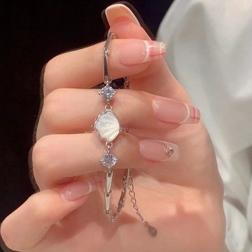 免運🔮一貝子手鍊女簡約ins小衆設計高級感清冷淡風高顏值手飾閨蜜禮物簡約百搭 情侶 手鍊 手鏈 手環 女生手鍊 手鍊