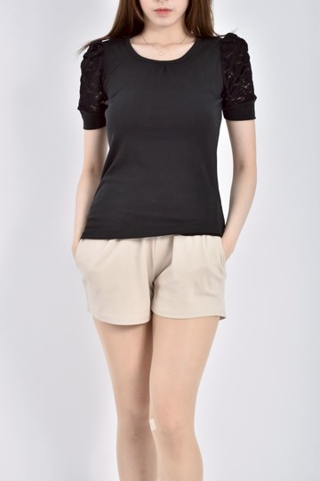 (S) 質感圓領黑色短袖上衣