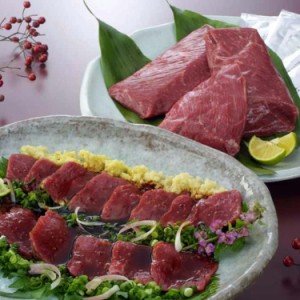 長野 大正8年創業 馬刺専門店「若丸」 馬刺 B 赤身600g 馬肉専門80年 いい品種をいい環境で守り続け、品質のよい馬肉のみをお届け 馬肉は