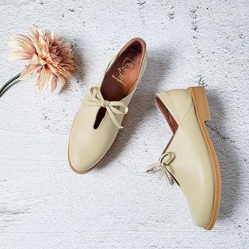 秀氣鏤空真皮平底鞋  淺卡其   女鞋皮鞋