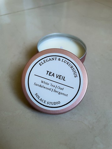 東方木質調 Luxurious & Elegant | 清茶薄紗 手工精油大豆蠟燭