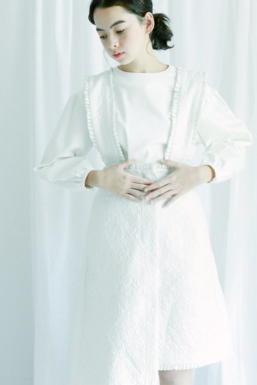 不對稱百褶裝飾背帶裙