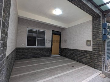 大寮和春全新整理雙套房車庫透天｜高雄市大寮區四維路
