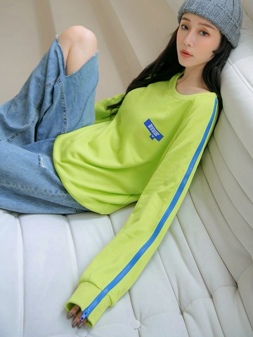 寬版撞色印花高開衩拉鍊長袖衛衣大學T