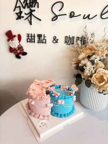 日月造型蛋糕 雙胞胎生日蛋糕 禮物 客製化 造型蛋糕 客製化蛋糕