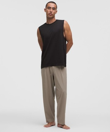 Balancer Woven Relaxed-Fit Pants Shorter Size Large