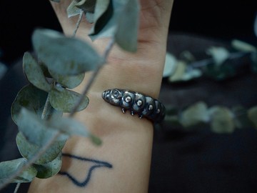 毛蟲-手鐲