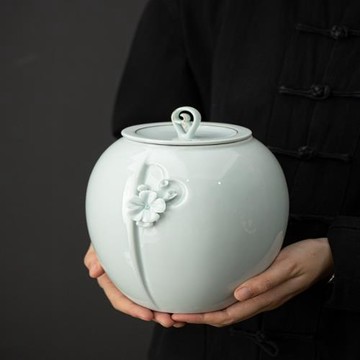 茶葉罐陶瓷大號青瓷高檔手工捏花描金高端禮品盒包裝家用茶倉防潮