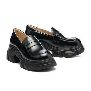 厚底鞋 BYHUE 個性街頭感牛油皮便仕樂福軟芯厚底鞋－黑