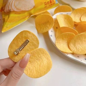 高 CP 值✨限時免運 仿真薯片髮夾ins零食卡通可愛少女鴨嘴創意學生搞怪髮飾頭飾 送禮 超多回購