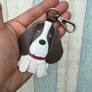 深咖啡/白色 英國史賓格獵犬 純手工縫製 皮革 鑰匙扣 小尺寸