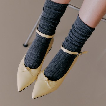 Belle 緞帶繫帶平底鞋 奶油色