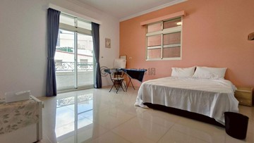 花蓮市區面寬輕屋齡有孝親車庫別墅｜花蓮縣花蓮市國興四街