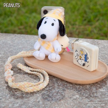 《史努比Snoopy》infothink 史努比系列絨毛公仔手機背夾+隨身環保袋 (蛇年) PEANUTS 日落小物