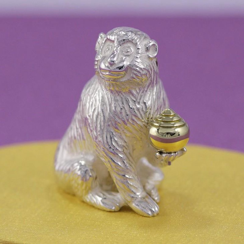 置物 干支（銀製）申・猿・さる・サル 宝珠猿 | LINEブランドカタログ