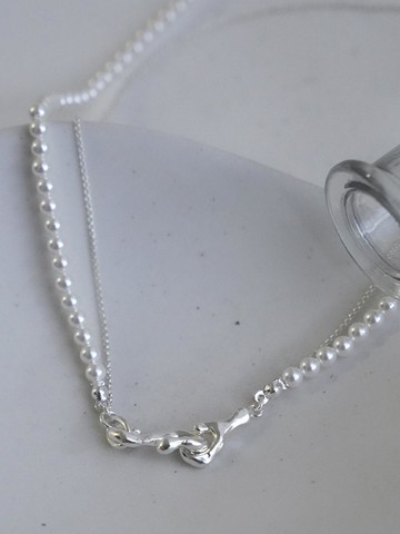 GENTLE STONE NECKLACE 04