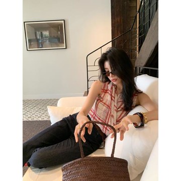 龍喜兒 遮肉原創v領格紋襯衫女夏季新款高級設計感小眾綁定上衣